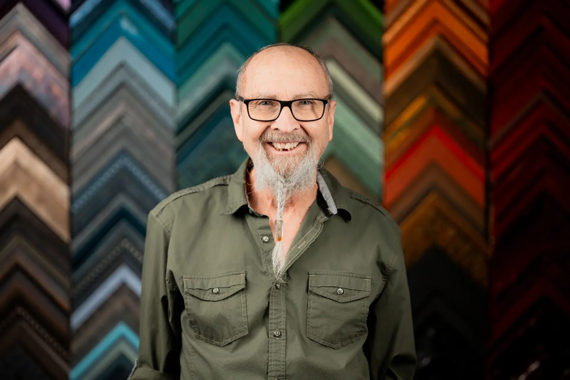 Henry Picture Framer